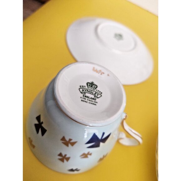 Vintage Aynsley Girl Guides Teacup and Saucer Blue and Gold Made in England - Picture 12 of 12